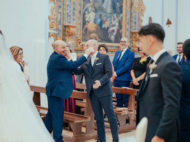 Il matrimonio di Miriana e Giovanni a Noci, Bari 13