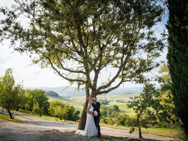 Il matrimonio di Giuseppe e Emanuela a Valentano, Viterbo 22