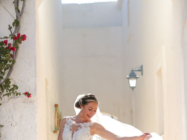 Il matrimonio di Sean e Natalia a Polignano a Mare, Bari 32