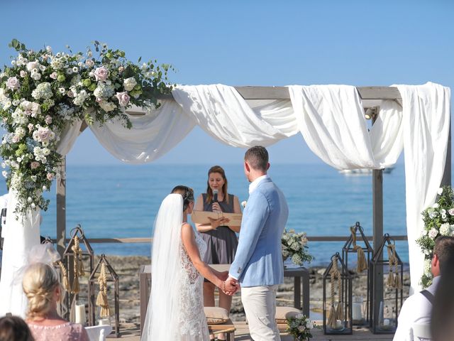 Il matrimonio di Sean e Natalia a Polignano a Mare, Bari 1