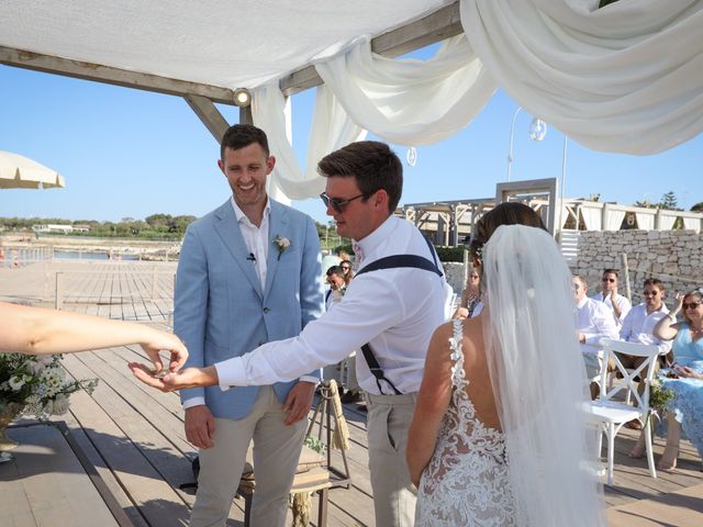 Il matrimonio di Sean e Natalia a Polignano a Mare, Bari 43