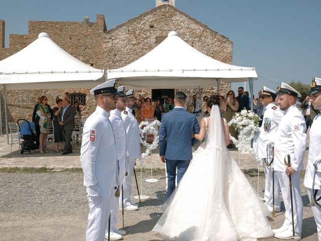 Il matrimonio di Valerio e Giovanna a Cirò Marina, Crotone 17