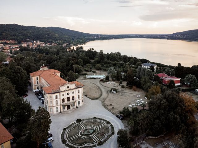 Il matrimonio di Baris e Raffaella a Varano Borghi, Varese 79