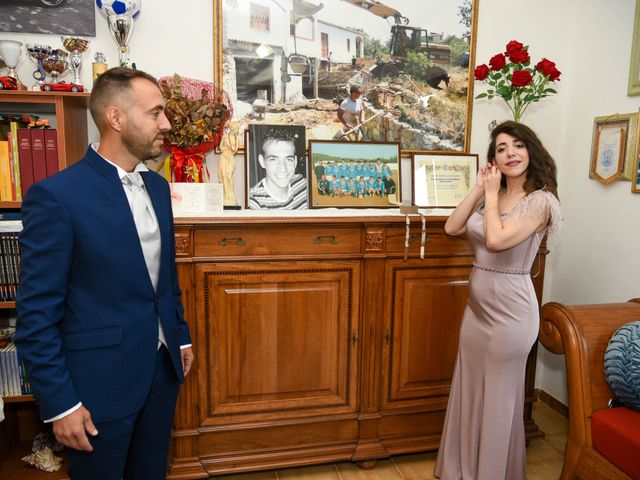 Il matrimonio di Davide e Angela a Fonni, Nuoro 16