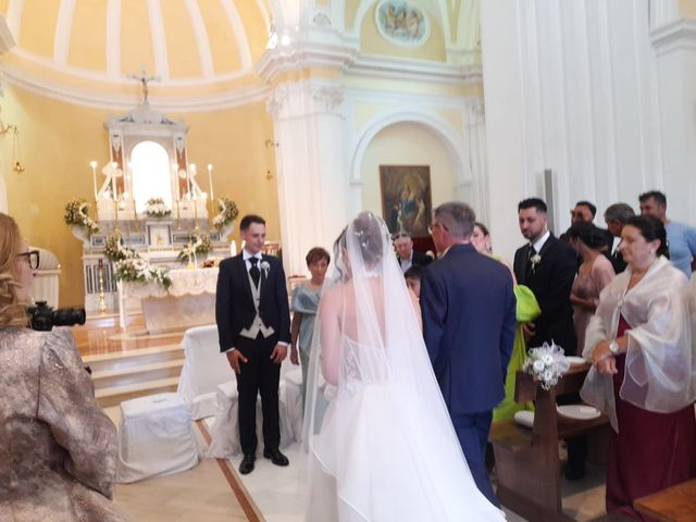 Il matrimonio di Giuseppe  e Marisa a Salandra, Matera 4