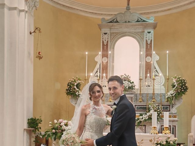 Il matrimonio di Giuseppe  e Marisa a Salandra, Matera 6