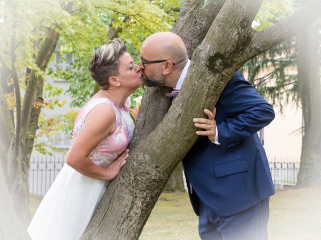 Il matrimonio di Michele e Erika a Veniano, Como 36