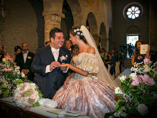 Il matrimonio di Vincenzo e Valentina a Sant&apos;Omero, Teramo 31