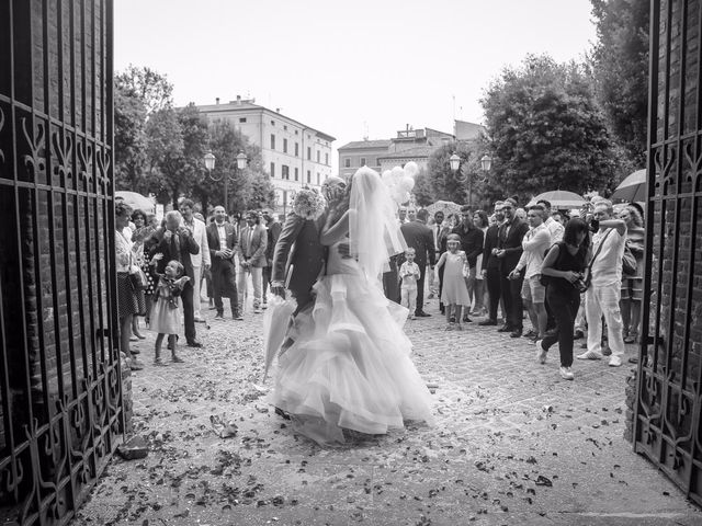 Il matrimonio di Mirco e Elisa a Serra de&apos; Conti, Ancona 23