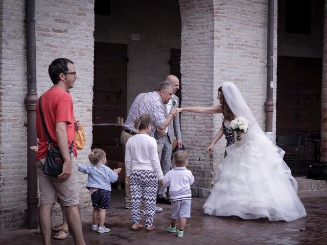 Il matrimonio di Mirco e Elisa a Serra de&apos; Conti, Ancona 28