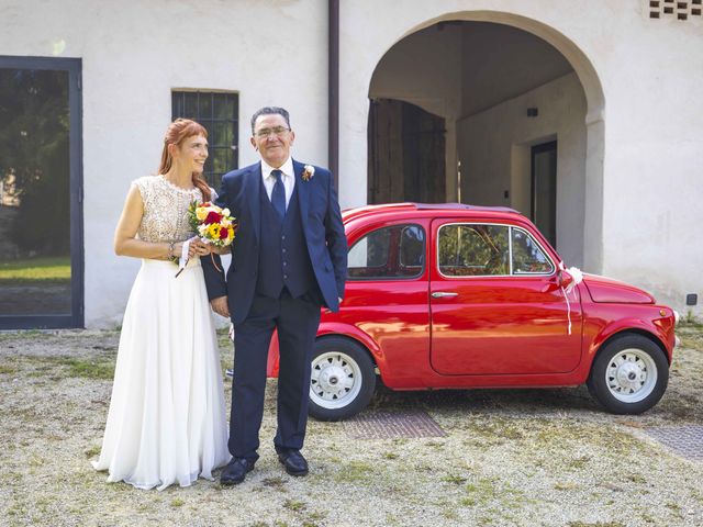 Il matrimonio di Marco e Elisabetta a Cairate, Varese 16