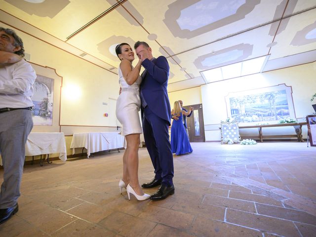 Il matrimonio di Luca e Corina a Erba, Como 19