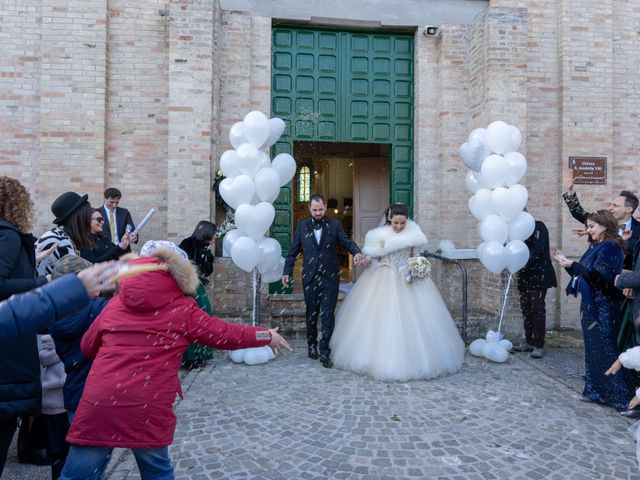 Il matrimonio di Fabio e Lucia a Petritoli, Fermo 39