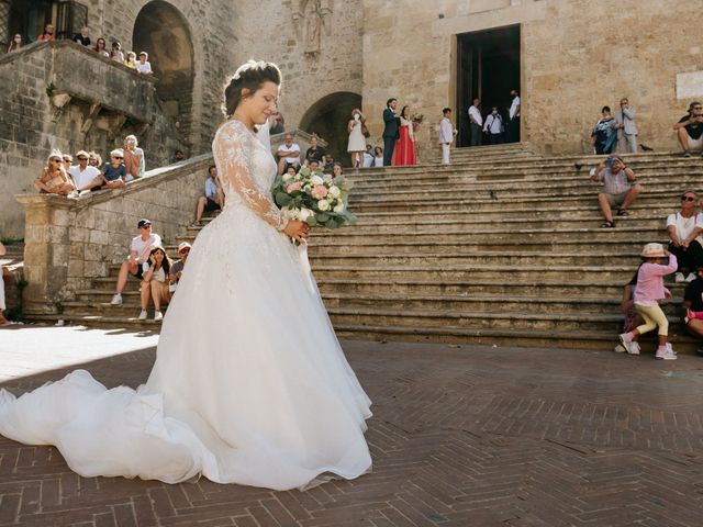 Il matrimonio di Marco e Alessandra a San Gimignano, Siena 41