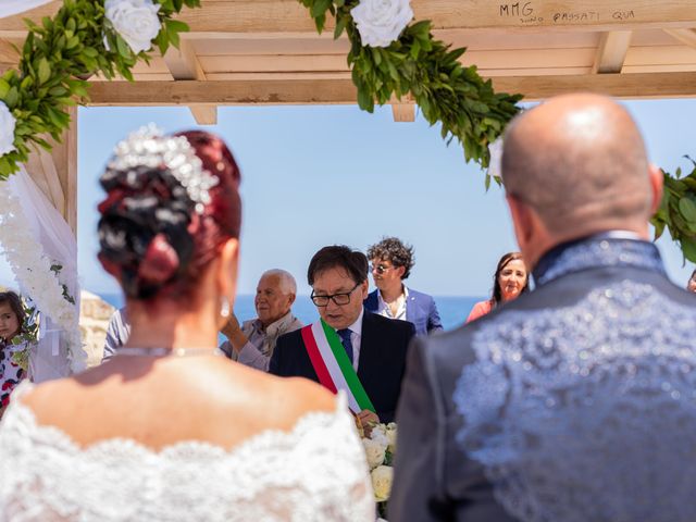 Il matrimonio di Maria Franca e Emanuele a Porto Torres, Sassari 23