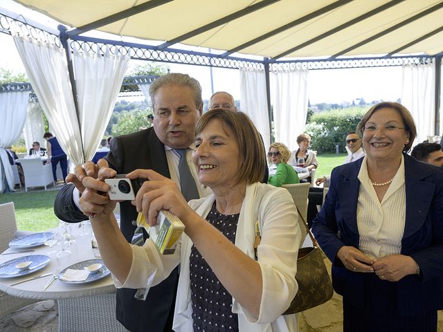 Il matrimonio di Amodio e Italia a Mirabella Eclano, Avellino 16