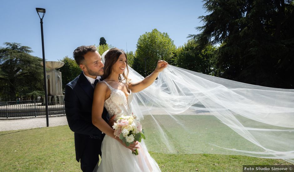 Il matrimonio di Luca e Sofia a Monte San Pietrangeli, Fermo