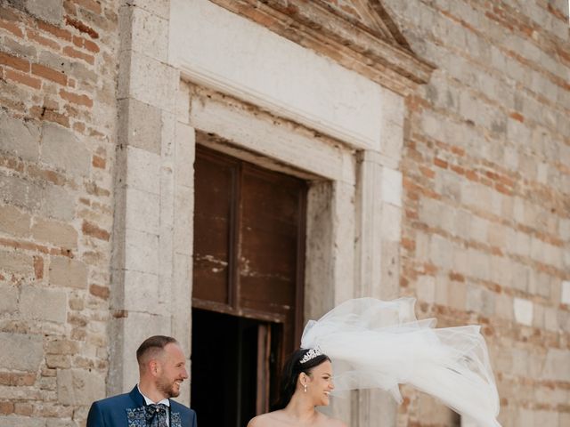 Il matrimonio di Fabrizio e Samara a Offida, Ascoli Piceno 24