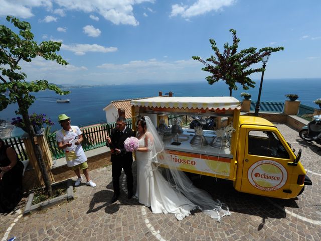 Il matrimonio di Gino e Arianna a Vietri sul Mare, Salerno 17