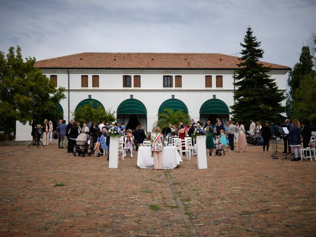 Il matrimonio di Martina e Emilio a Villadose, Rovigo 17