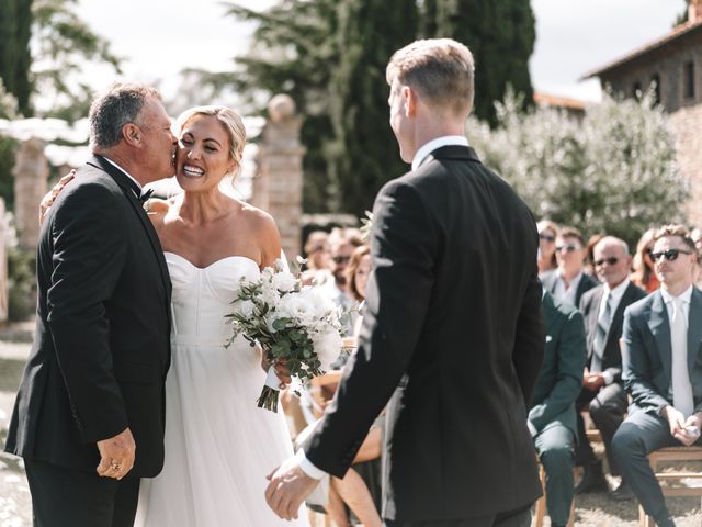 Il matrimonio di Lauren e Rohan a Lajatico, Pisa 17