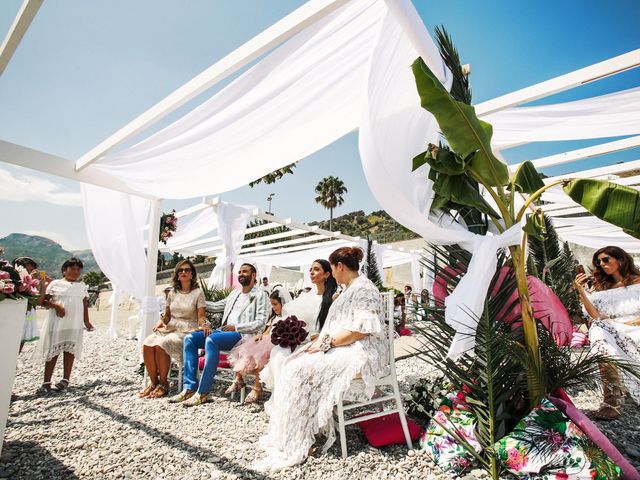 Il matrimonio di Ivan e Giuliana a Letojanni, Messina 17