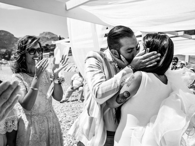 Il matrimonio di Ivan e Giuliana a Letojanni, Messina 26