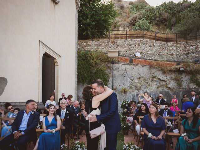 Il matrimonio di Mario e Roberta a Savoca, Messina 32