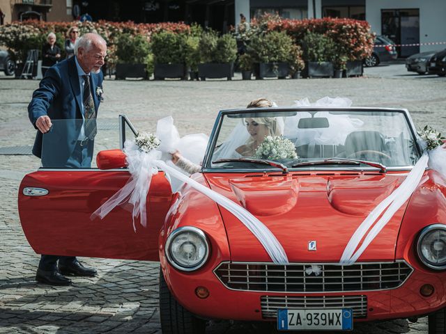 Il matrimonio di Luca e Adela a Fossano, Cuneo 1