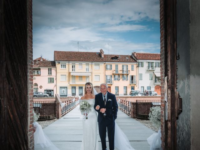 Il matrimonio di Luca e Adela a Fossano, Cuneo 8