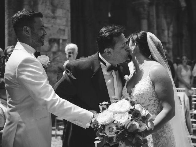 Il matrimonio di Simon e Natalie a Chiusdino, Siena 13