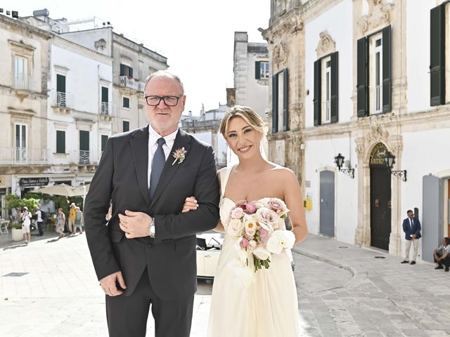 Il matrimonio di Fabiana e Donatello a Martina Franca, Taranto 22