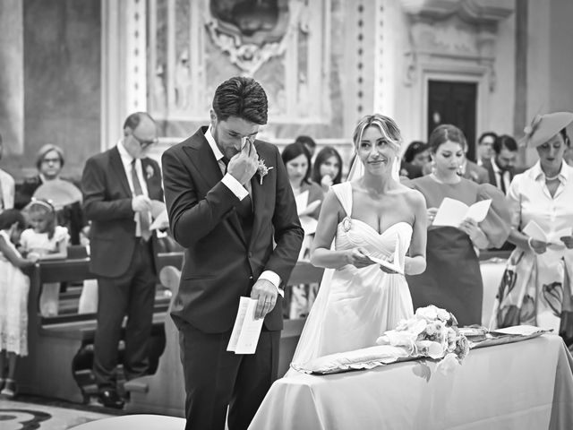 Il matrimonio di Fabiana e Donatello a Martina Franca, Taranto 32