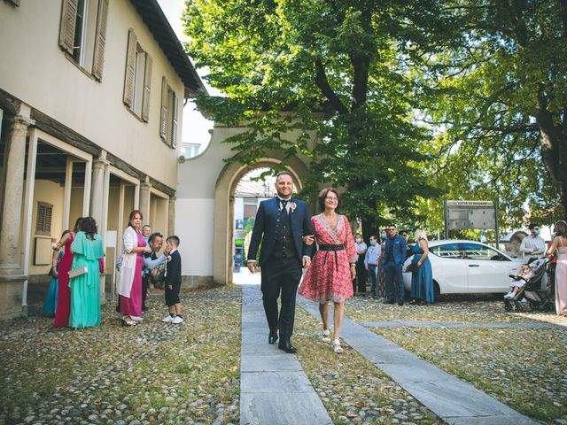 Il matrimonio di Davide e Viola a Muggiò, Monza e Brianza 10