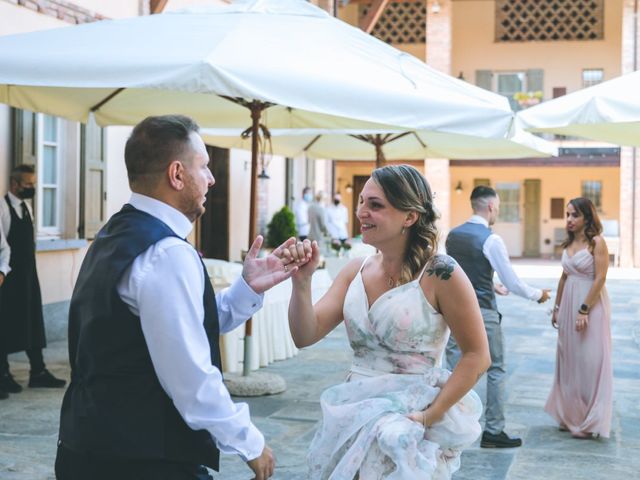 Il matrimonio di Davide e Viola a Muggiò, Monza e Brianza 111