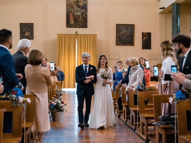 Il matrimonio di Andrea e Irene a Clivio, Varese 28