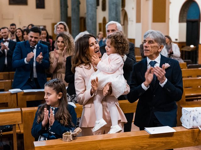 Il matrimonio di Andrea e Irene a Clivio, Varese 30