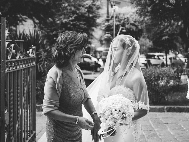 Il matrimonio di Carmen e Mario a Frattamaggiore, Napoli 26