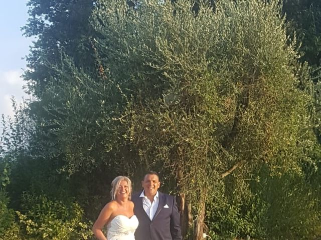 Il matrimonio di Alessandro  e Aga a Tavarnelle Val di Pesa, Firenze 8