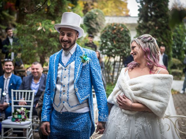 Il matrimonio di Luca e Karin a Induno Olona, Varese 25