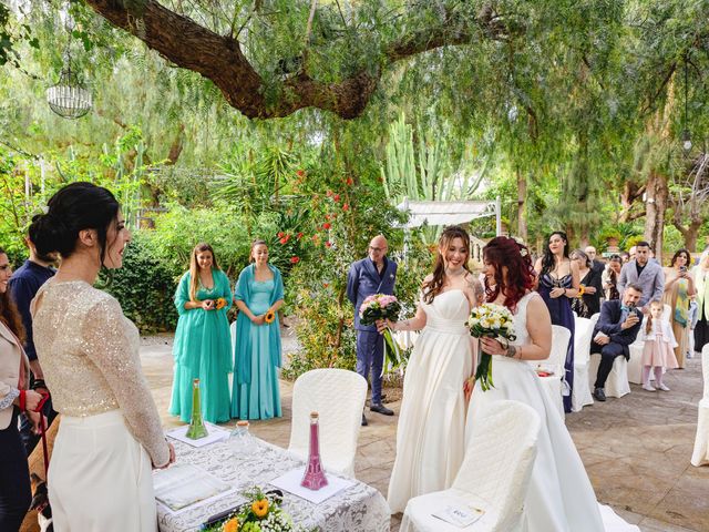 Il matrimonio di Valentina e Roberta a Messina, Messina 19