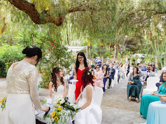 Il matrimonio di Valentina e Roberta a Messina, Messina 25