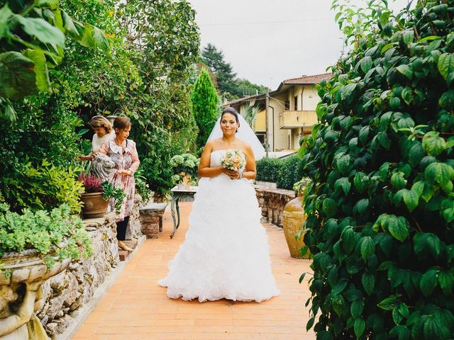 Il matrimonio di Stefano e Elena a Seravezza, Lucca 28