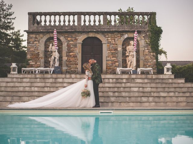 Il matrimonio di IVAN e ROBERTA a Compiano, Parma 1