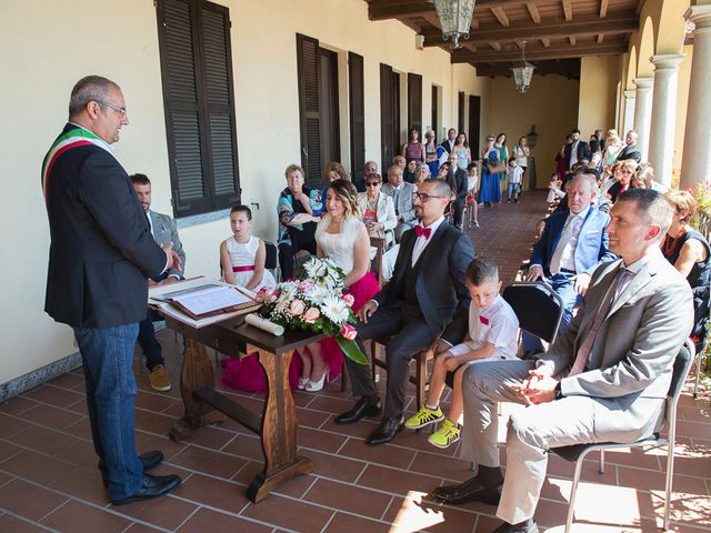 Il matrimonio di Massimiliano e Francesca a Ternate, Varese 15