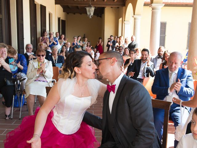 Il matrimonio di Massimiliano e Francesca a Ternate, Varese 32