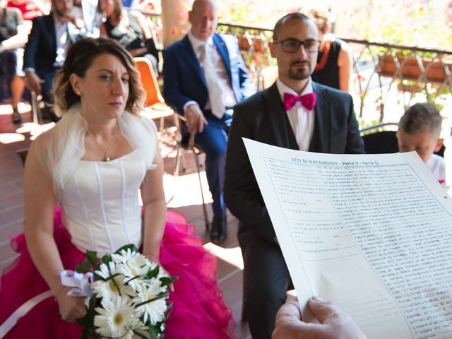 Il matrimonio di Massimiliano e Francesca a Ternate, Varese 34