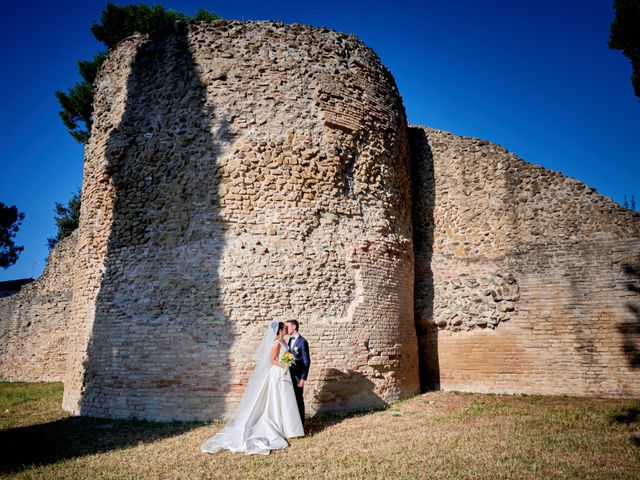 Il matrimonio di Enrico e Giulia a Fano, Pesaro - Urbino 34