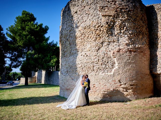 Il matrimonio di Enrico e Giulia a Fano, Pesaro - Urbino 37