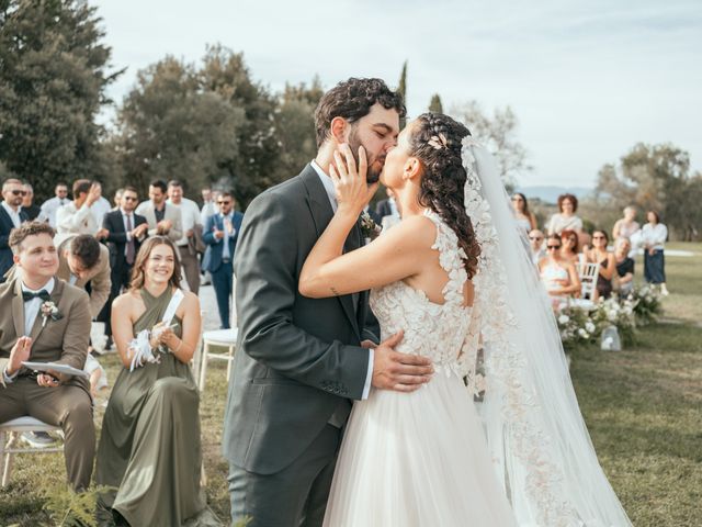 Il matrimonio di Matteo e Giulia a Carmignano, Prato 27